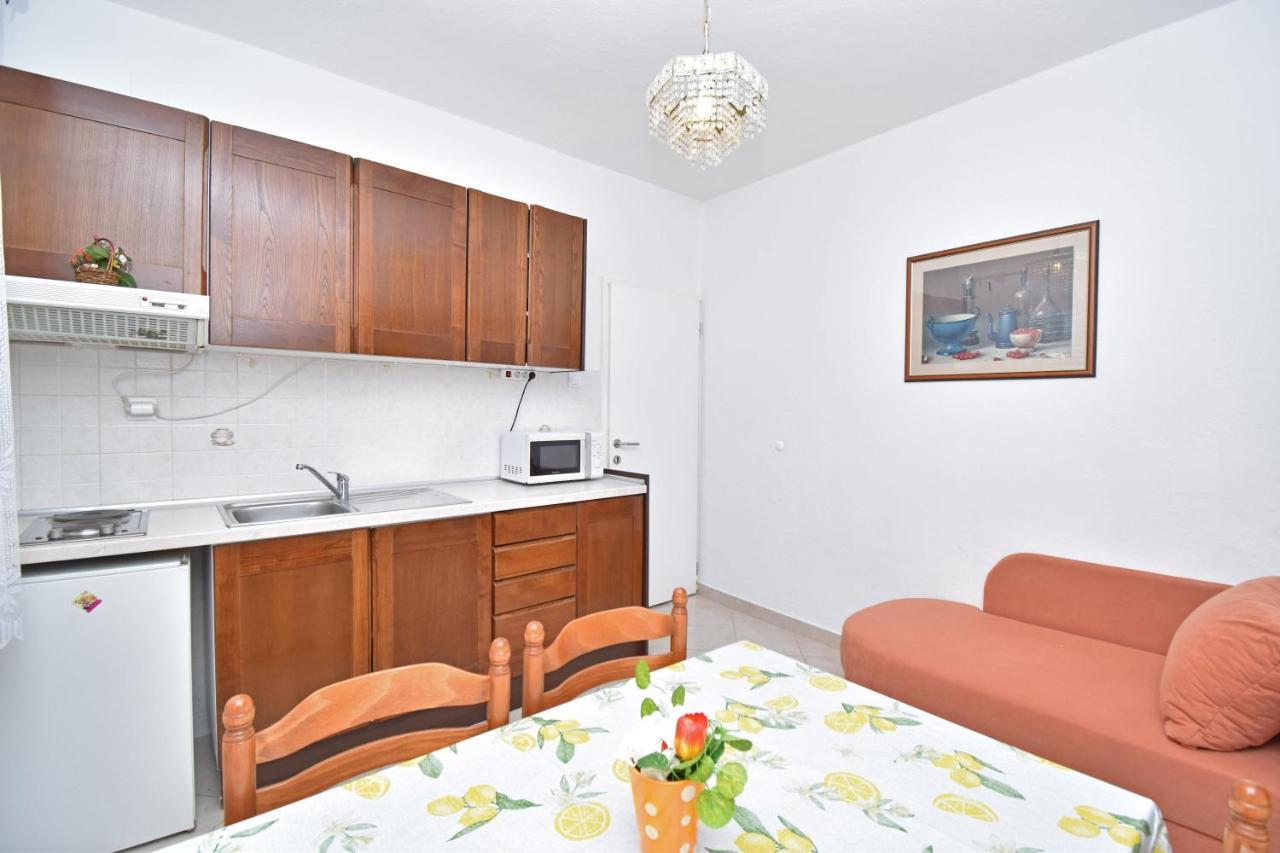 Jordan Apartments Tučepi Екстериор снимка