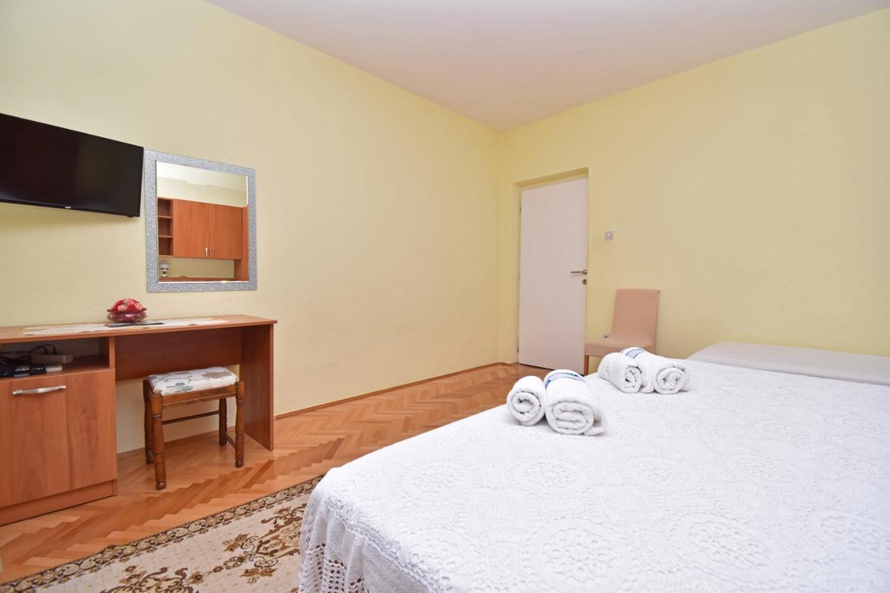 Jordan Apartments Tučepi Екстериор снимка