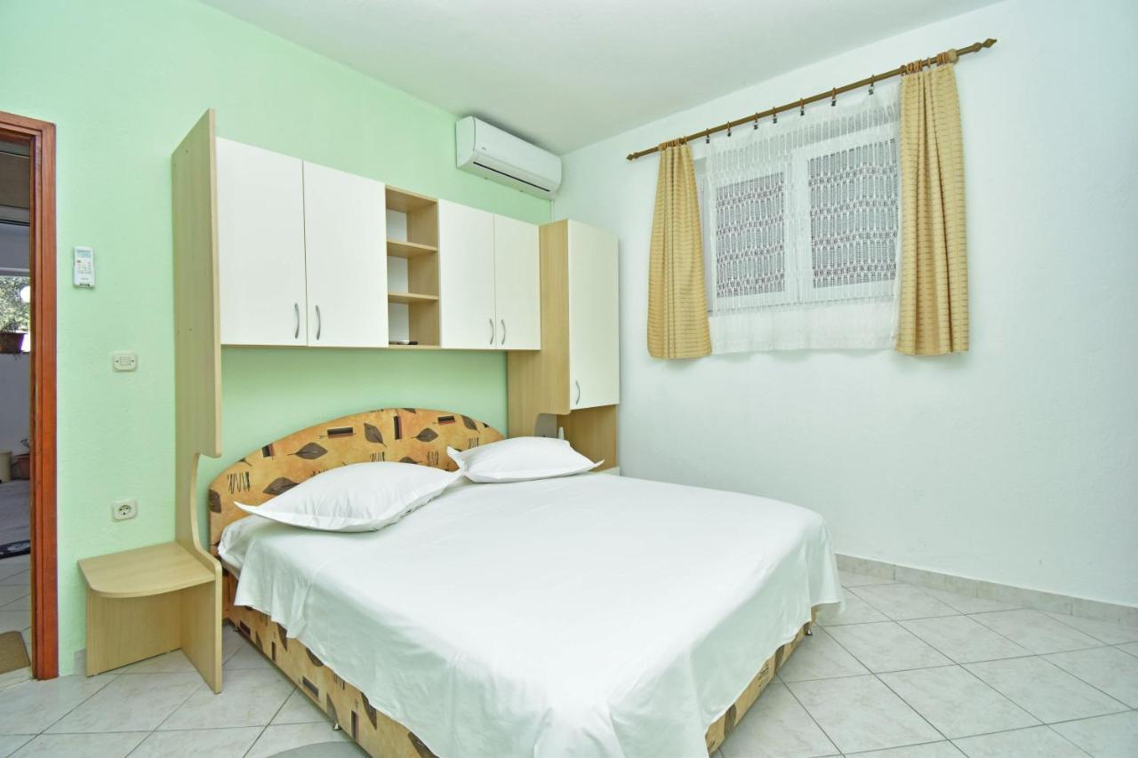 Jordan Apartments Tučepi Стая снимка